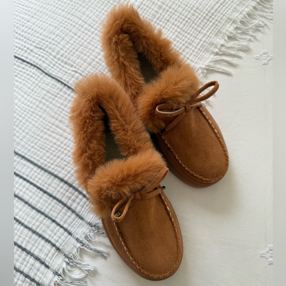 Women’s Chestnut Brown Faux Fur Lined Slip On Moccasin Loafers Size 9 - Picture 4 of 13